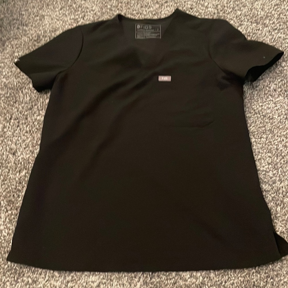 Figs scrub top